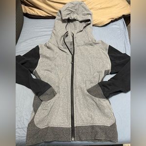 Lululemon size 6 sweater